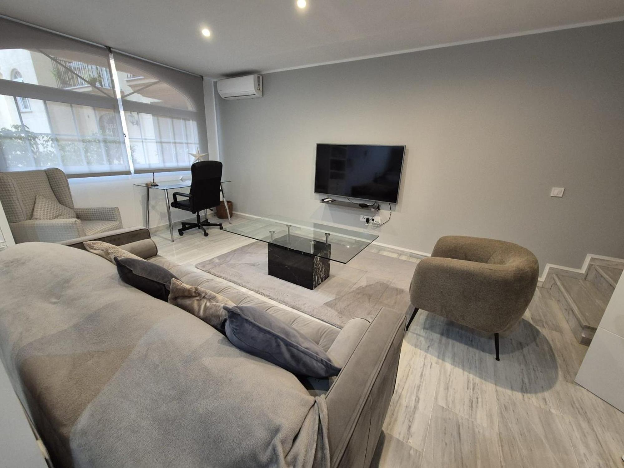 Luxurious Three Bedroom Duplex Apt Close To Beach Fuengirola Bagian luar foto